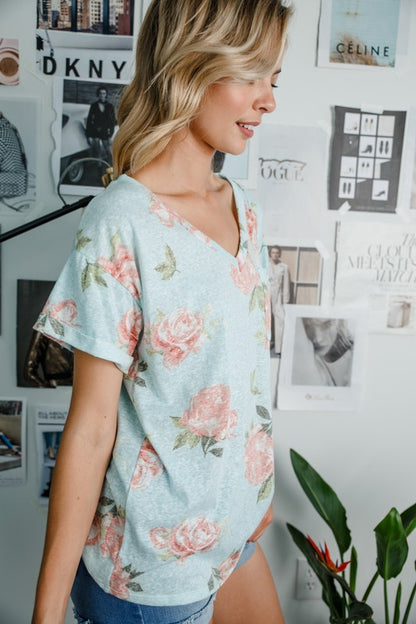 PLUS TRIBLEND FLORAL POCKET TOP