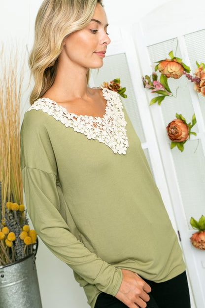 PLUS SOLID FLORAL CROCHET PATCH TOP